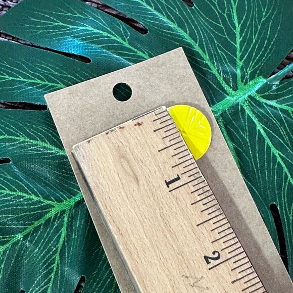 BOGO FREE YELLOW RETRO EARRINGS - Picture 6 of 6